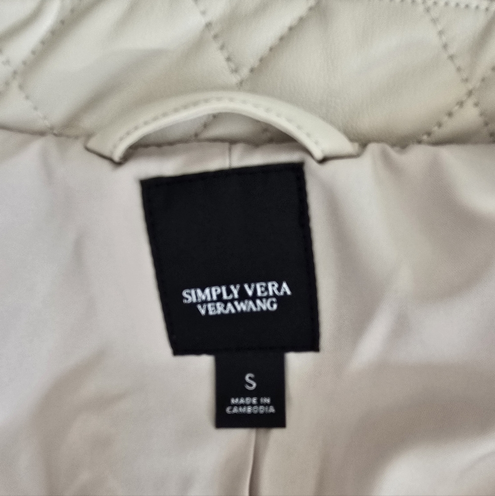 Simply Vera Vera Wang | Quilted Beige Faux Leather Jacket - Picture 8 of 10